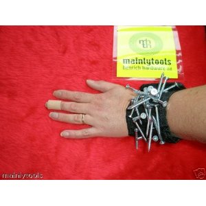 Magnetic wrist strap